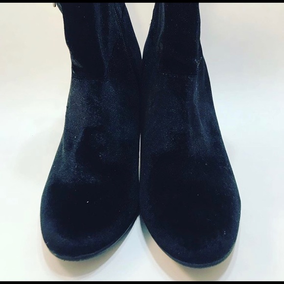 LIBBY EDELMAN  BOOTIES BLACK SIZE 9.5 SUEDE - Picture 4 of 7